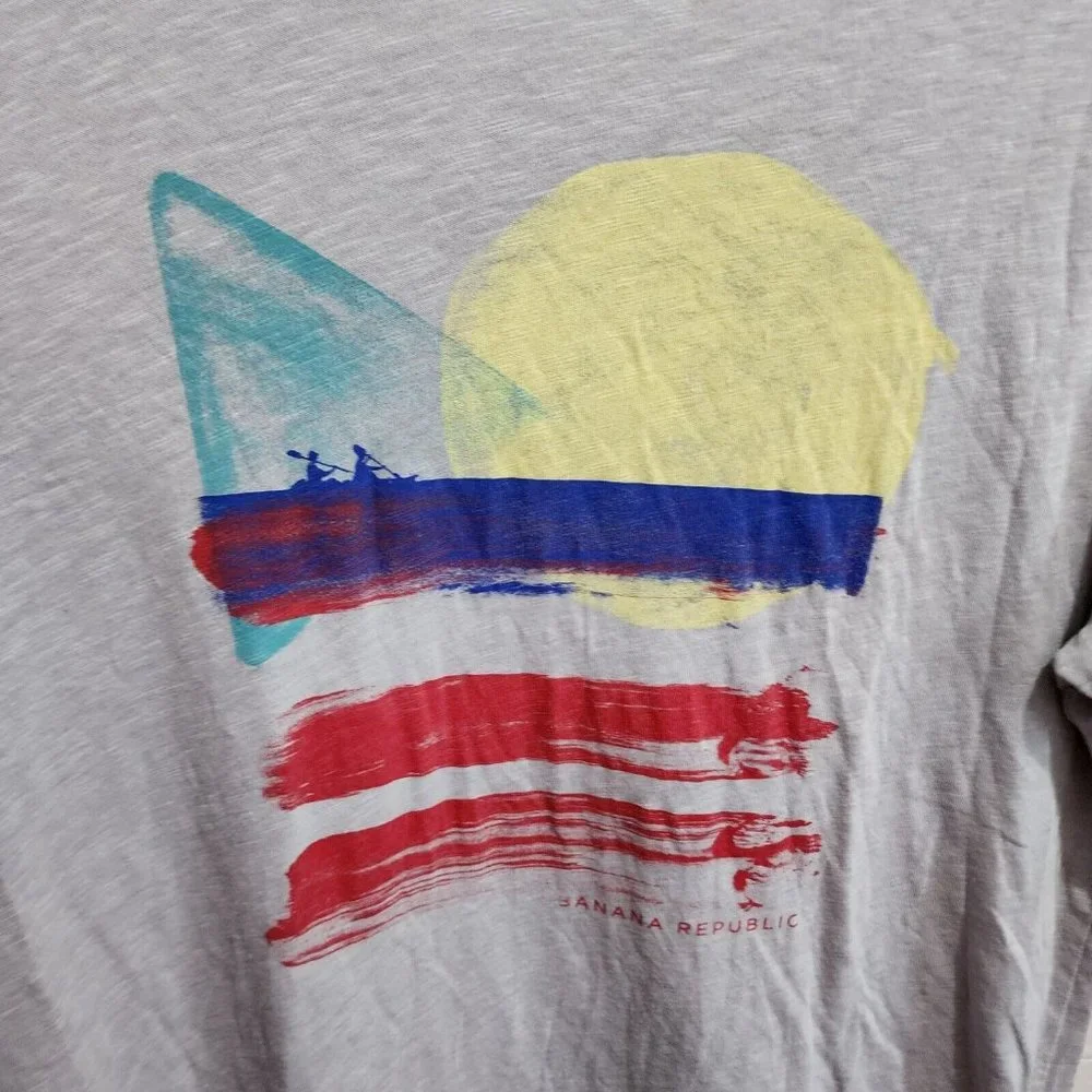 Banana Republic‎ Gray Abstract USA Flag Nautical Kayak Graphic T Shirt Size M